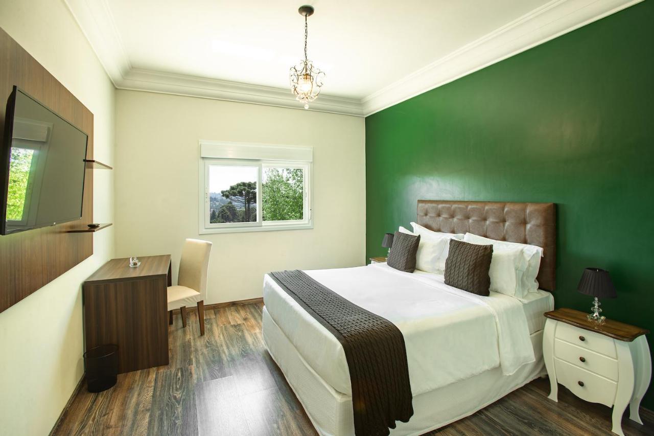 Hotel Altitude *
